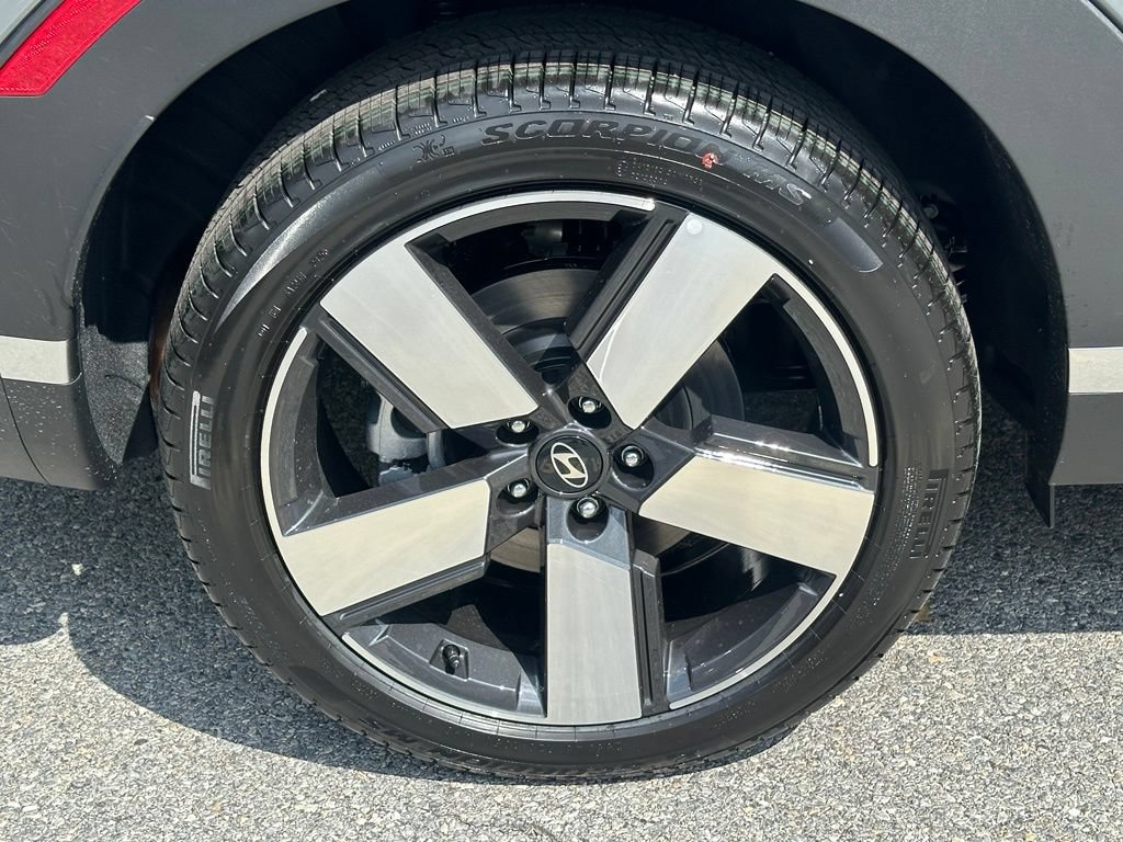 New 2027 Hyundai Santa Fe Limited AWD/4WD image 9