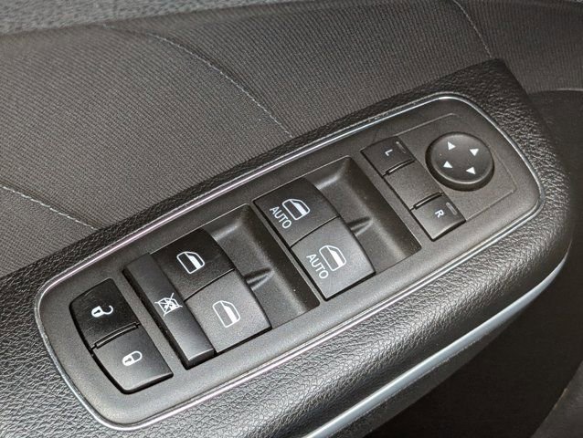 Used 2022 Dodge Charger SXT image 19