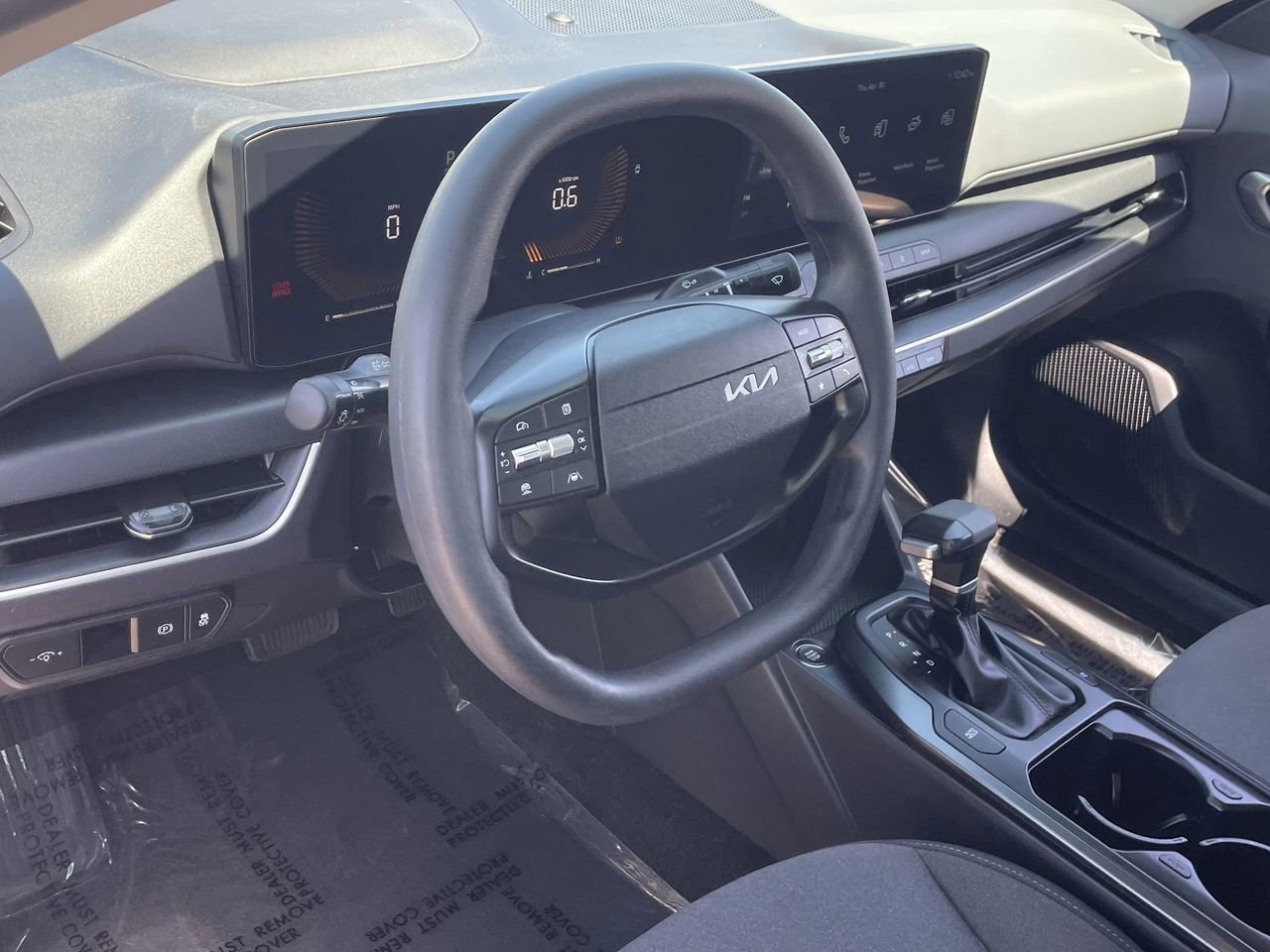 Certified 2025 Kia K4 FWD image 17
