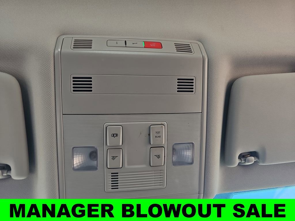 Used 2024 Volkswagen Jetta SE image 30