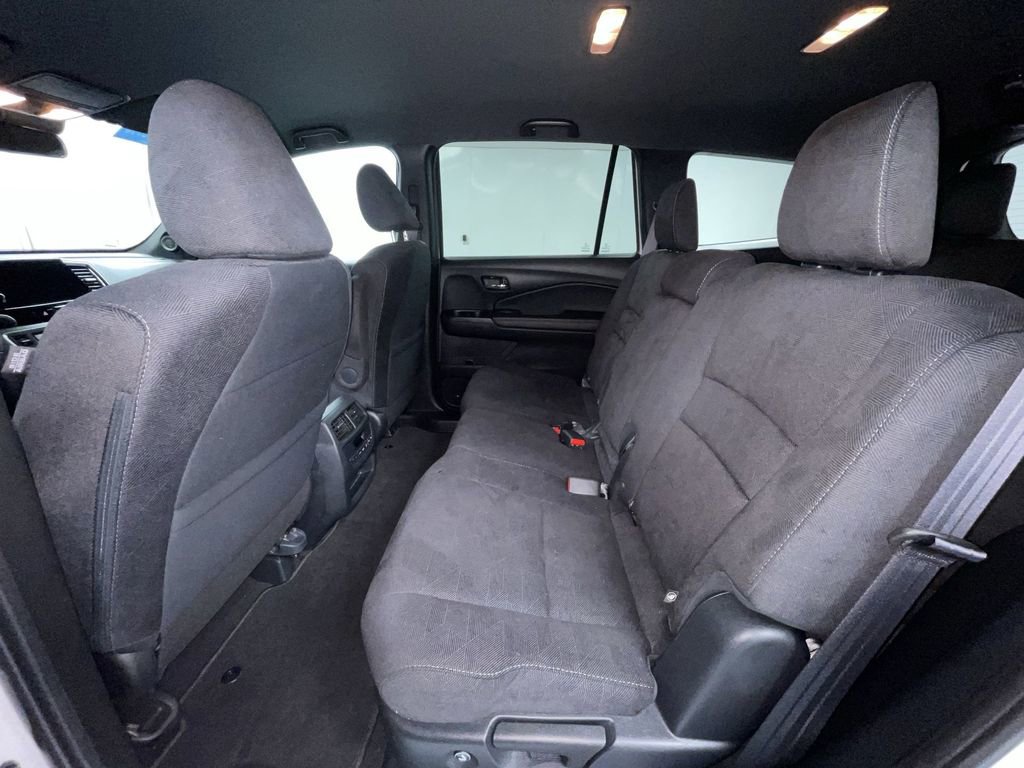 Used 2022 Honda Pilot Sport image 12