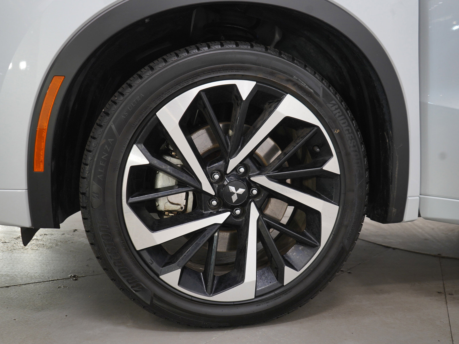 Used 2023 Mitsubishi Outlander SEL image 35