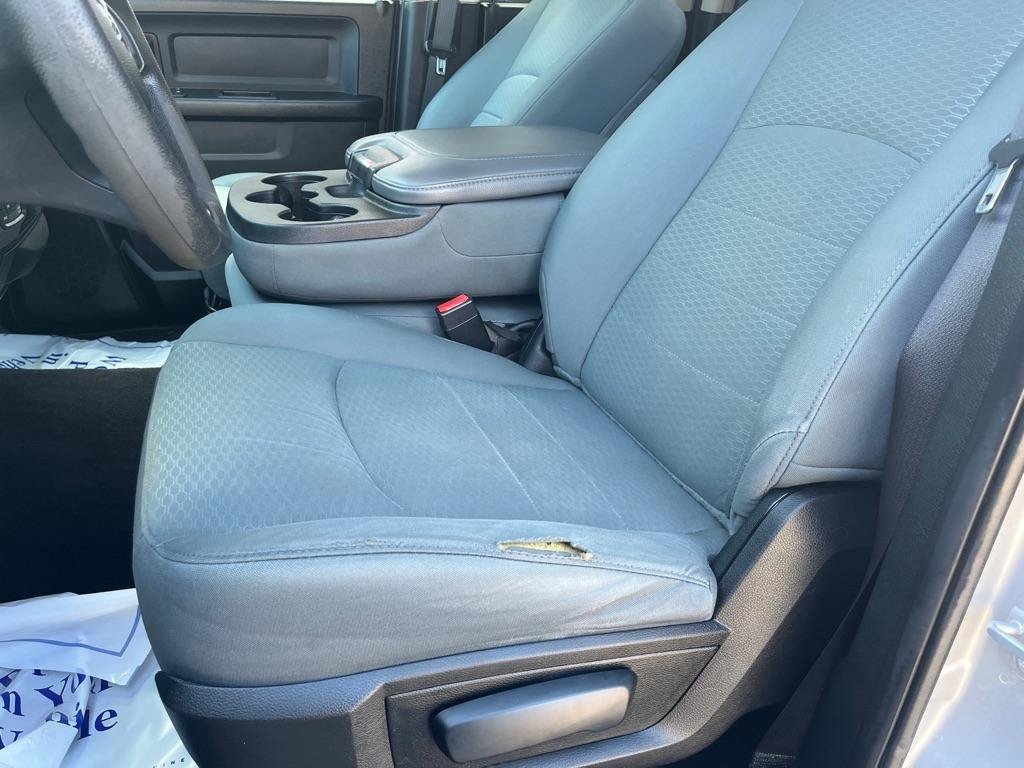 Used 2016 RAM 1500 Express AWD/4WD image 10