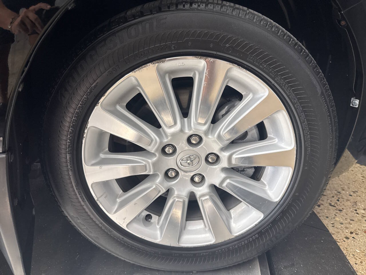 Used 2013 Toyota Sienna XLE AWD/4WD image 30