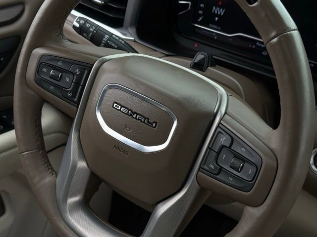 Used 2024 GMC Yukon XL Denali w/ Denali Reserve Package image 13