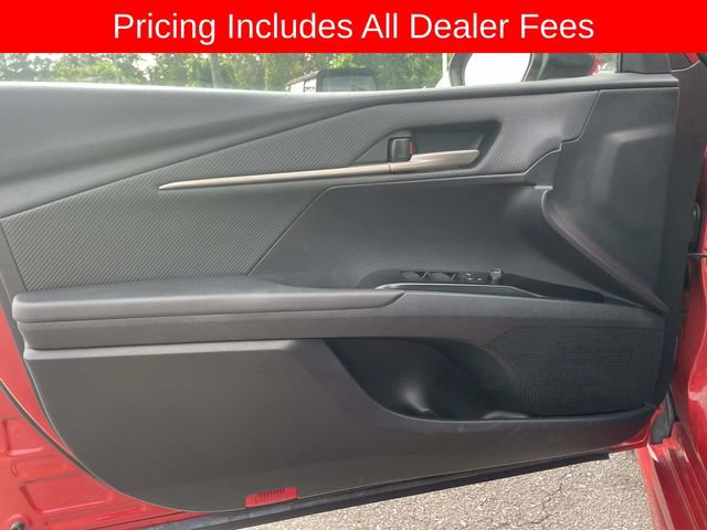 Used 2025 Toyota Camry SE FWD image 18