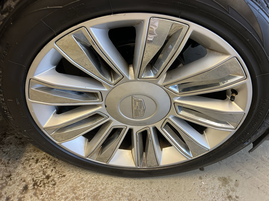 Used 2016 Cadillac Escalade Platinum AWD/4WD image 38