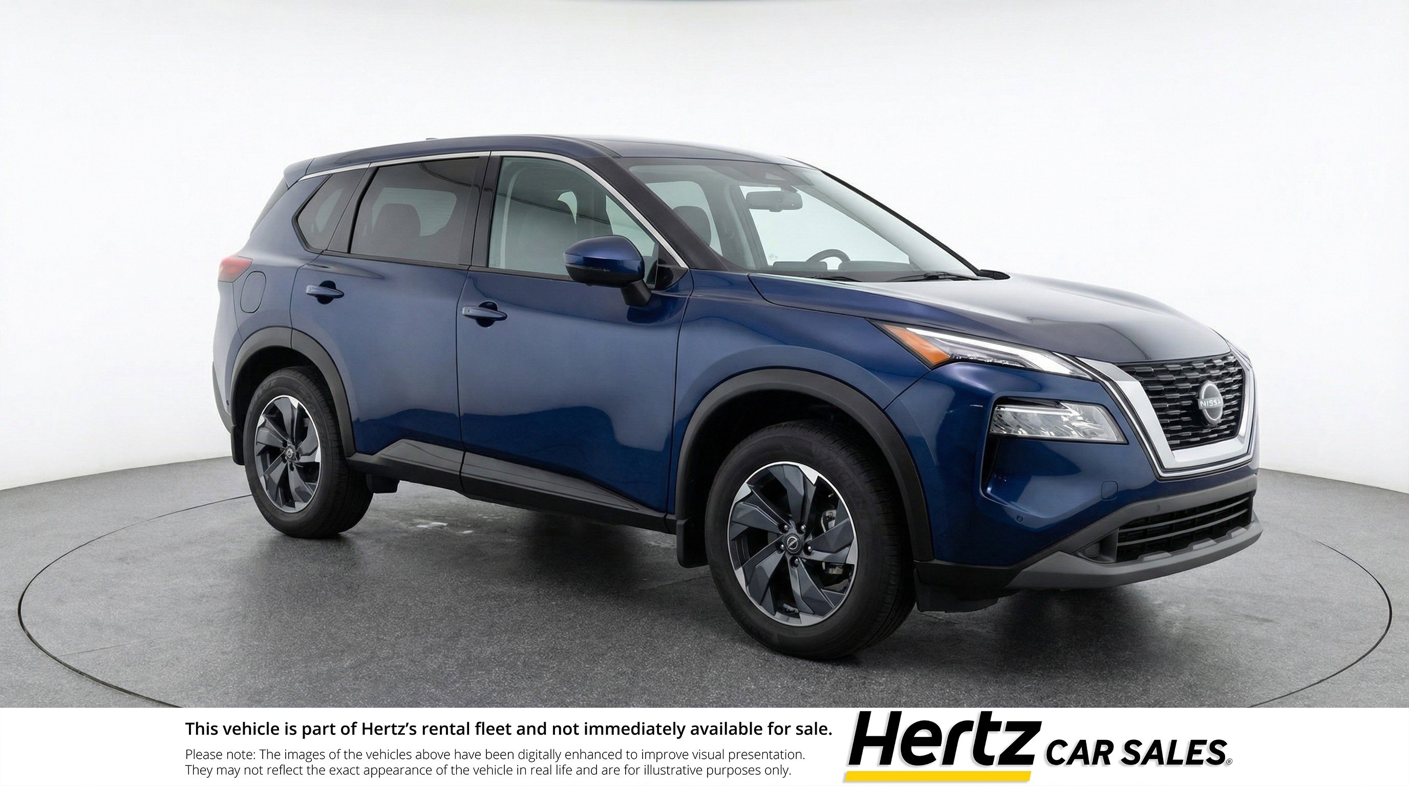 Used 2025 Nissan Rogue SV image 1