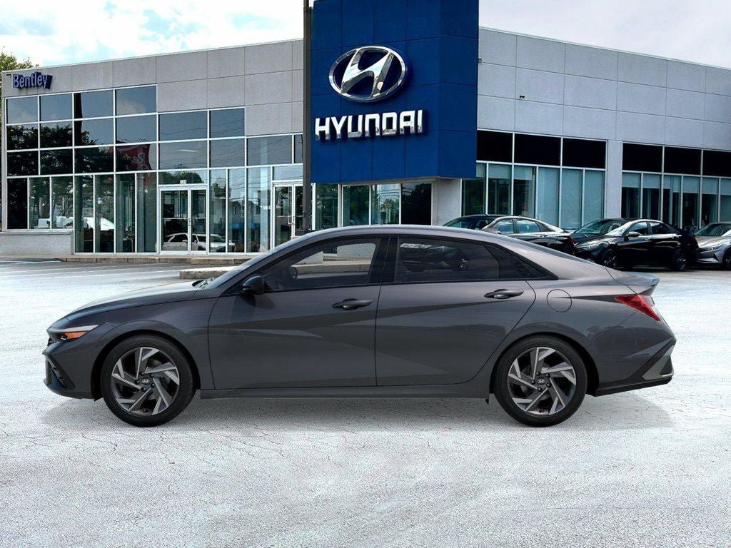 New 2026 Hyundai Elantra SEL Sport Premium FWD image 4