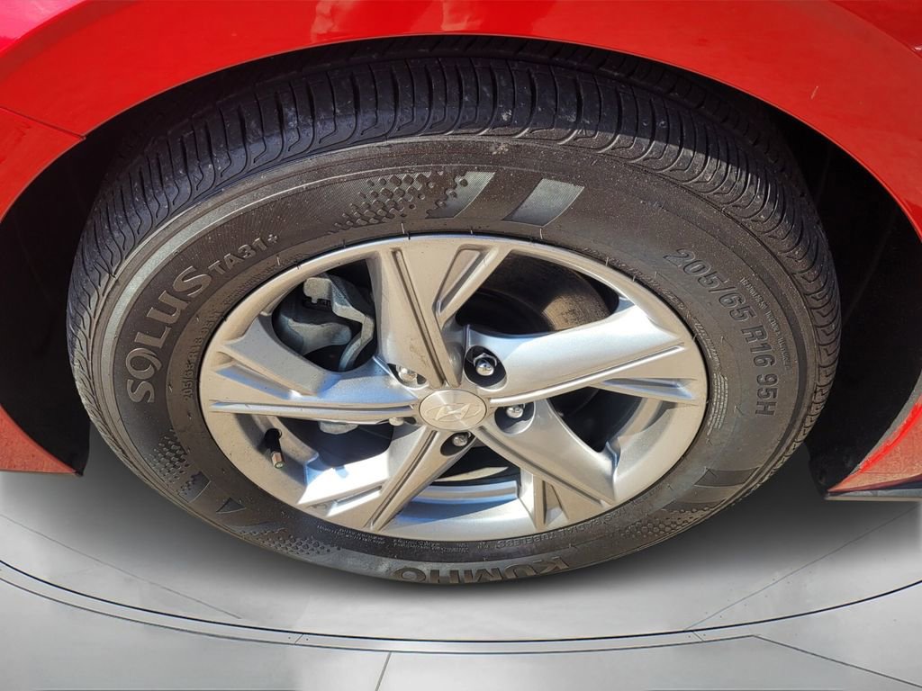 Used 2022 Hyundai Sonata SE w/ Cargo Package image 9