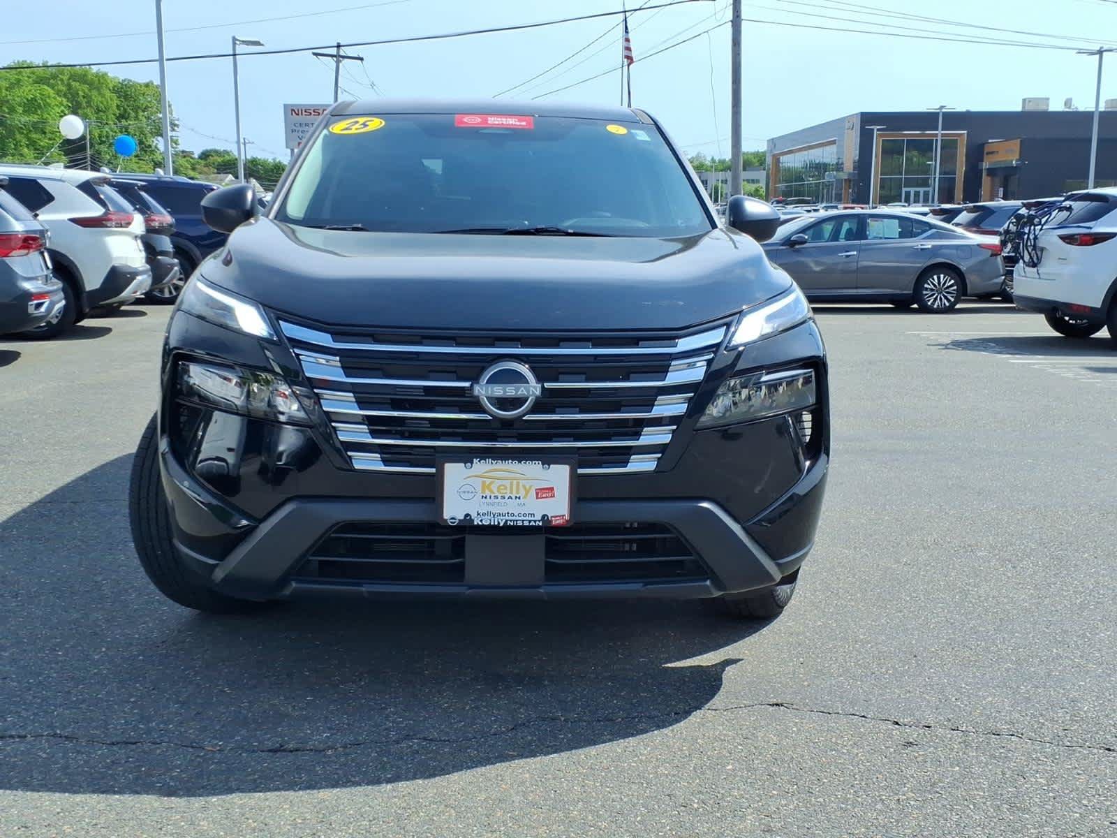 Certified 2025 Nissan Rogue S AWD/4WD image 2