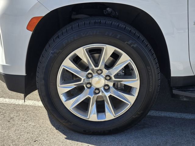 Used 2023 Chevrolet Suburban Premier AWD/4WD image 13