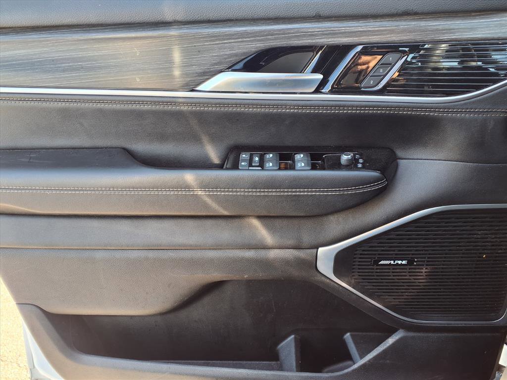 Used 2024 Jeep Wagoneer L Series II w/ Flexible Seating Group image 23