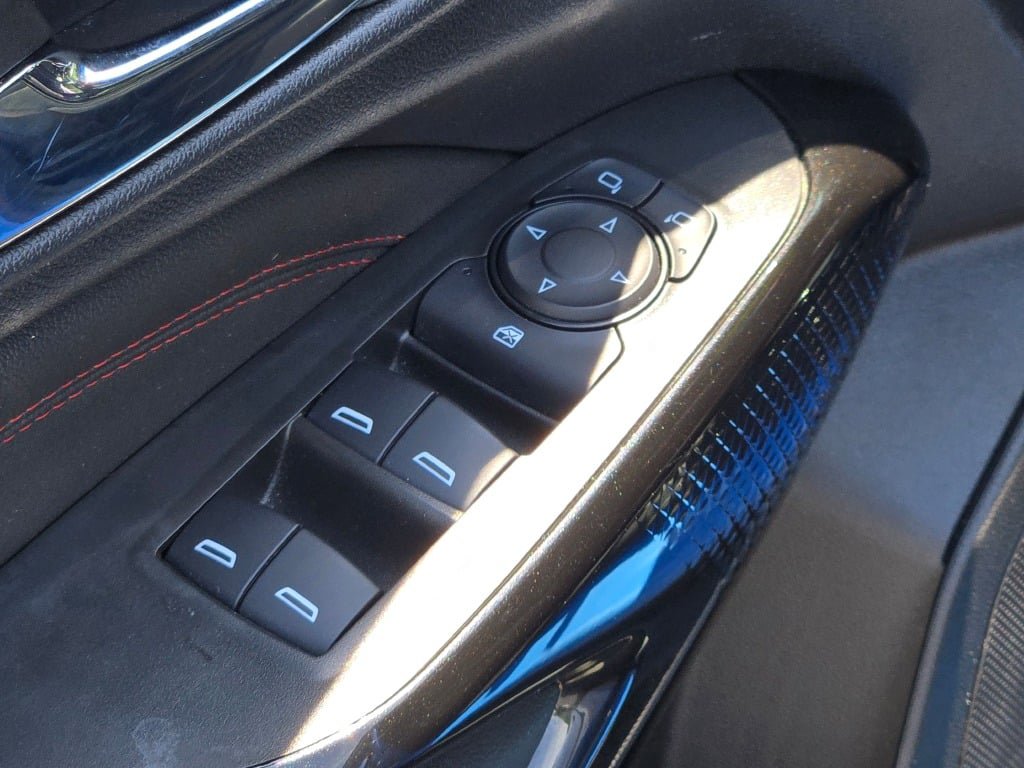 Certified 2024 Chevrolet Trax RS w/ Sunroof Package FWD image 20