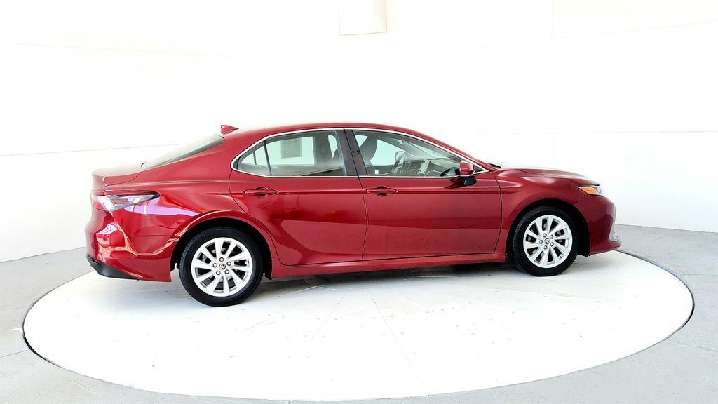 Used 2021 Toyota Camry LE w/ Cold Weather Package FWD image 6