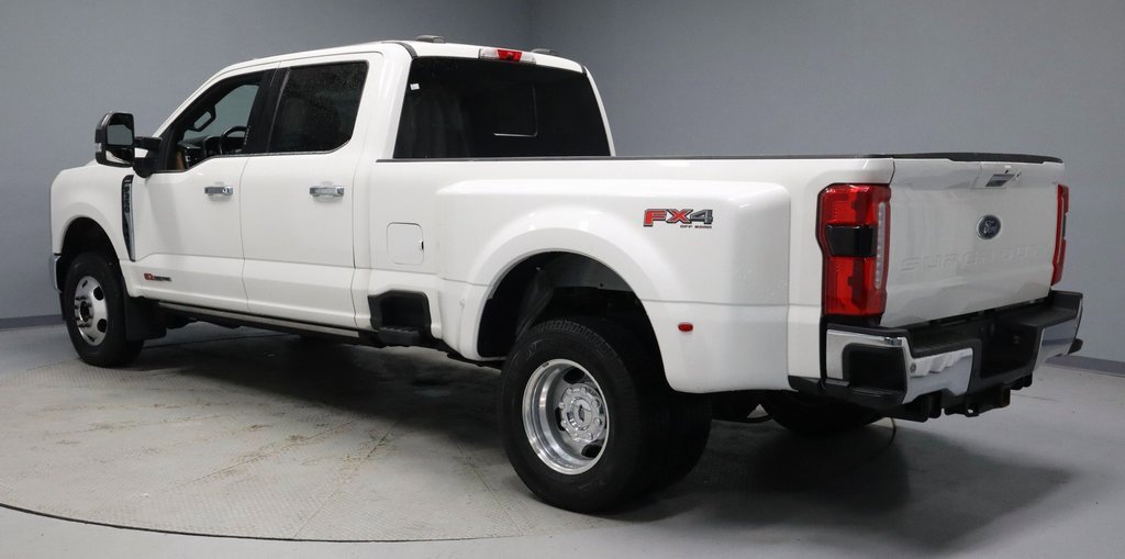 Certified 2023 Ford F350 Lariat w/ Lariat Ultimate Package image 9