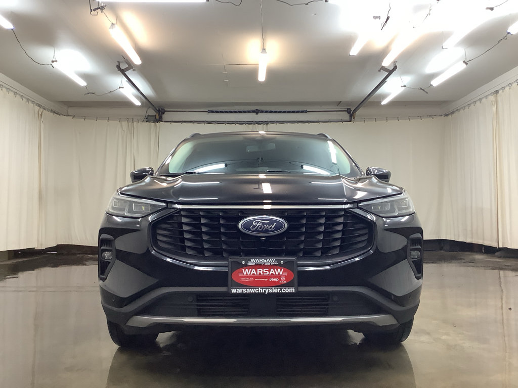 Used 2024 Ford Escape Platinum AWD/4WD image 10