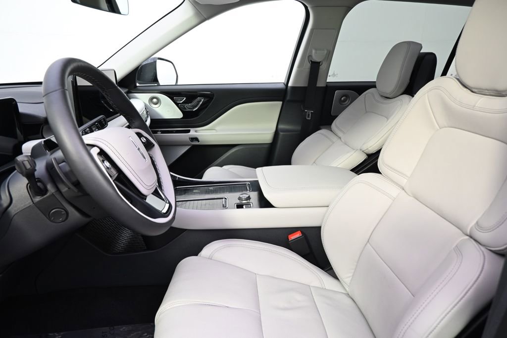 New 2026 Lincoln Aviator Reserve image 13