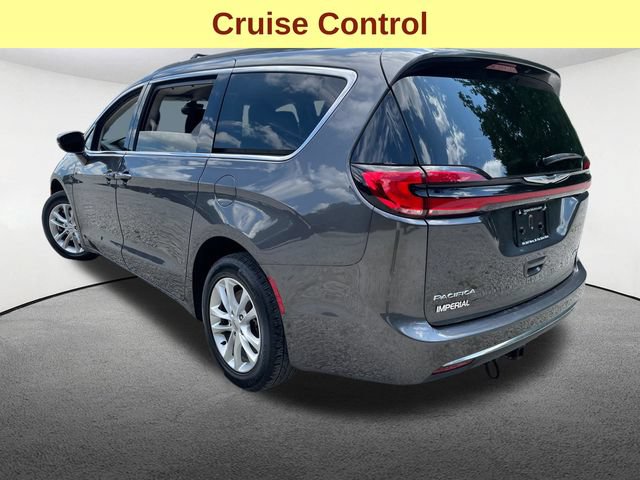 Used 2021 Chrysler Pacifica Touring w/ Cold Weather Group AWD/4WD image 10