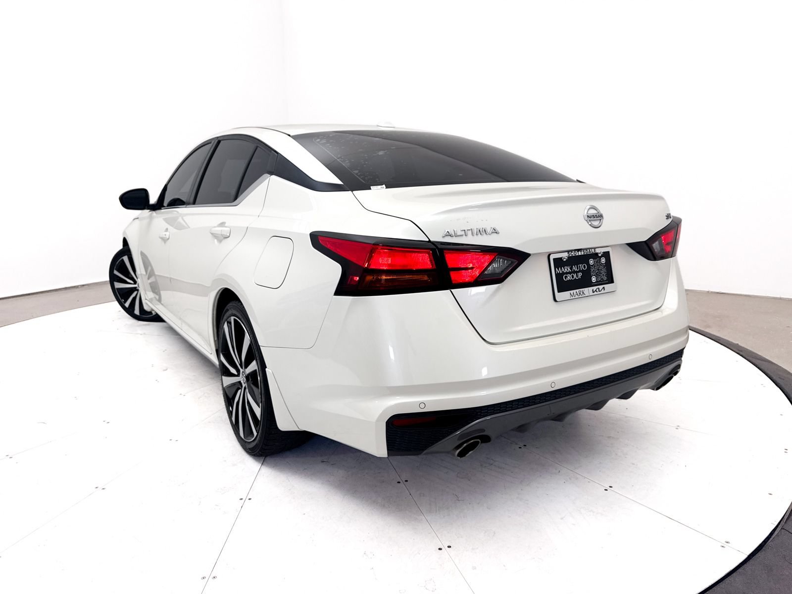 Used 2020 Nissan Altima 2.5 SR FWD image 7