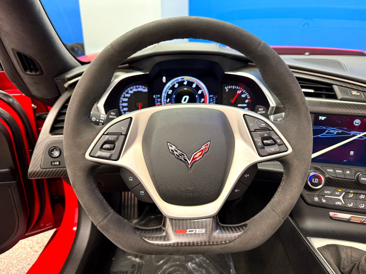 Used 2015 Chevrolet Corvette Z06 w/ 3LZ Preferred Equipment Group image 22