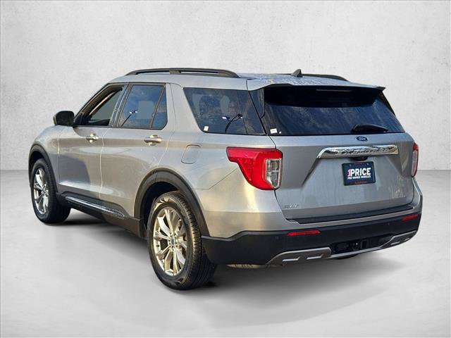 Used 2023 Ford Explorer XLT w/ Equipment Group 202A RWD image 8