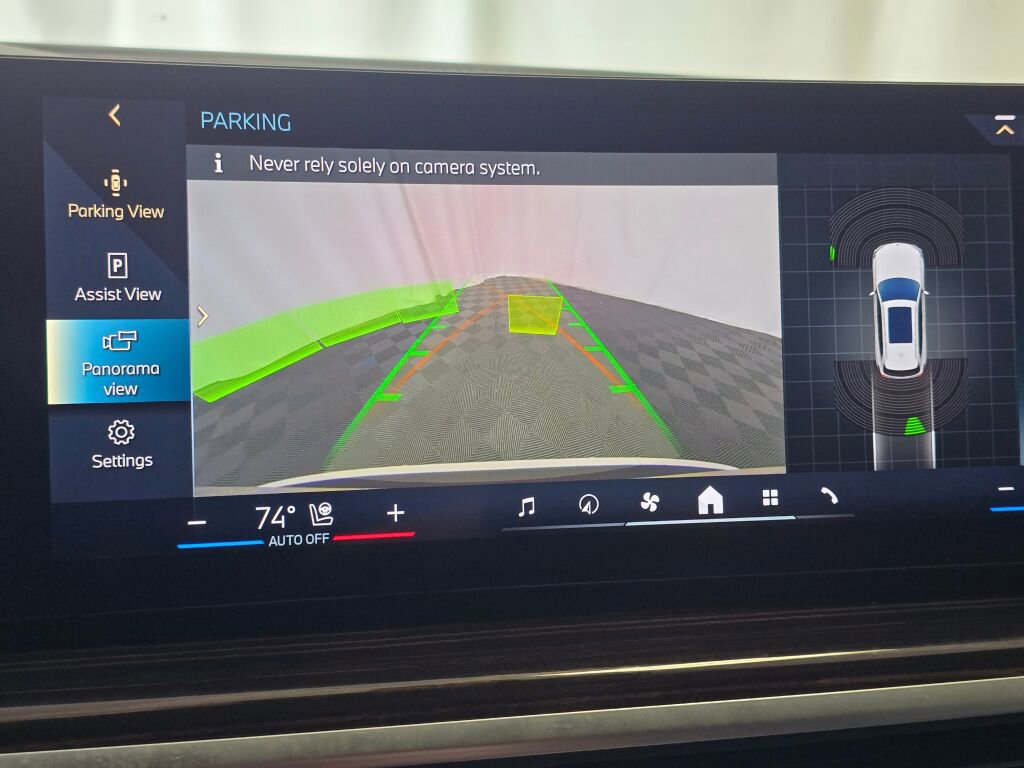 Used 2025 BMW X5 xDrive50e image 42