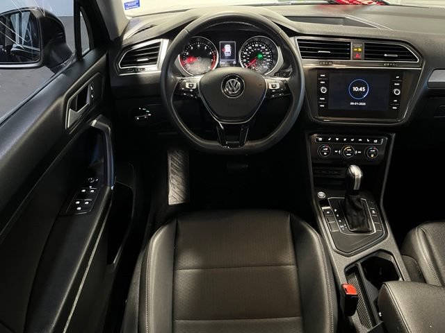 Used 2020 Volkswagen Tiguan SE FWD image 18