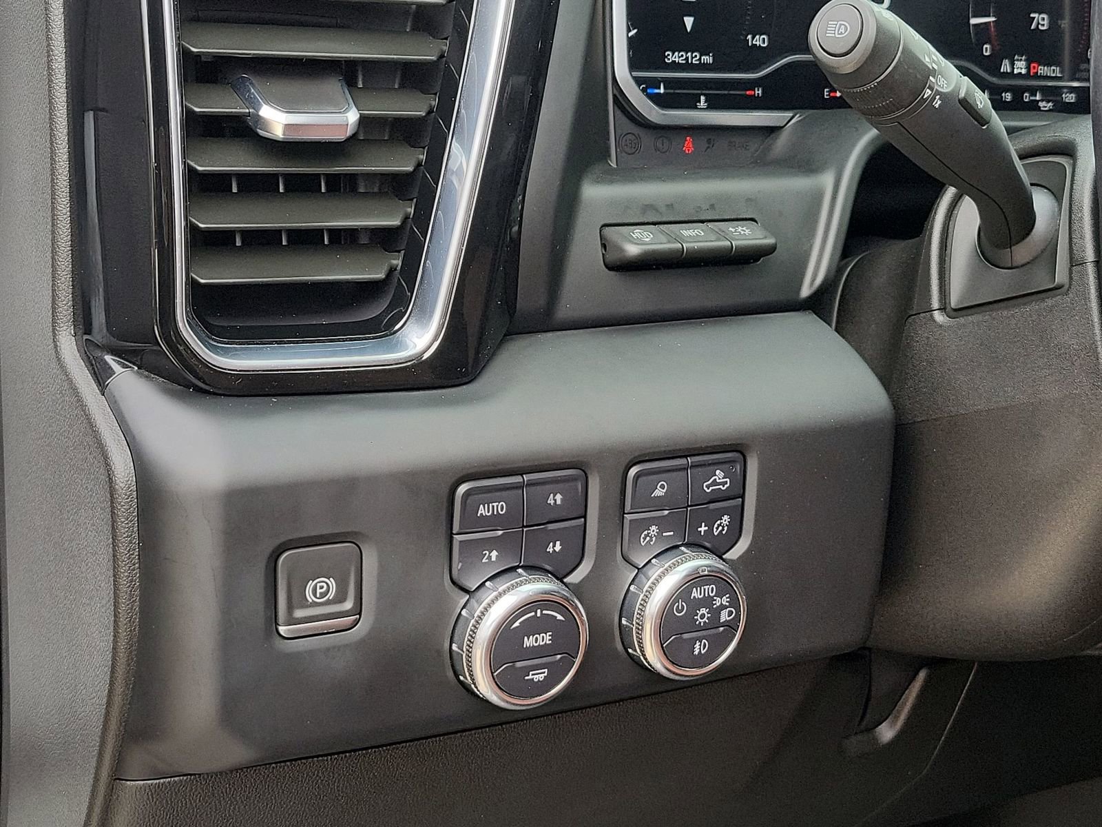 Certified 2024 GMC Sierra 3500 Denali Ultimate image 18