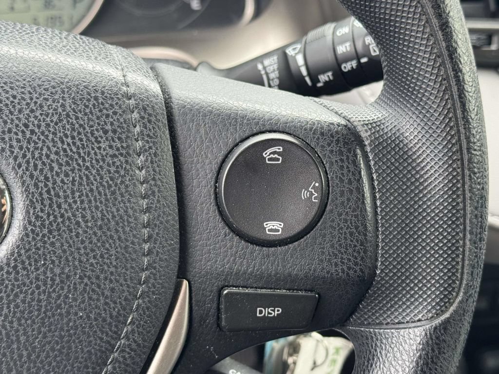 Used 2015 Toyota RAV4 XLE AWD/4WD image 24