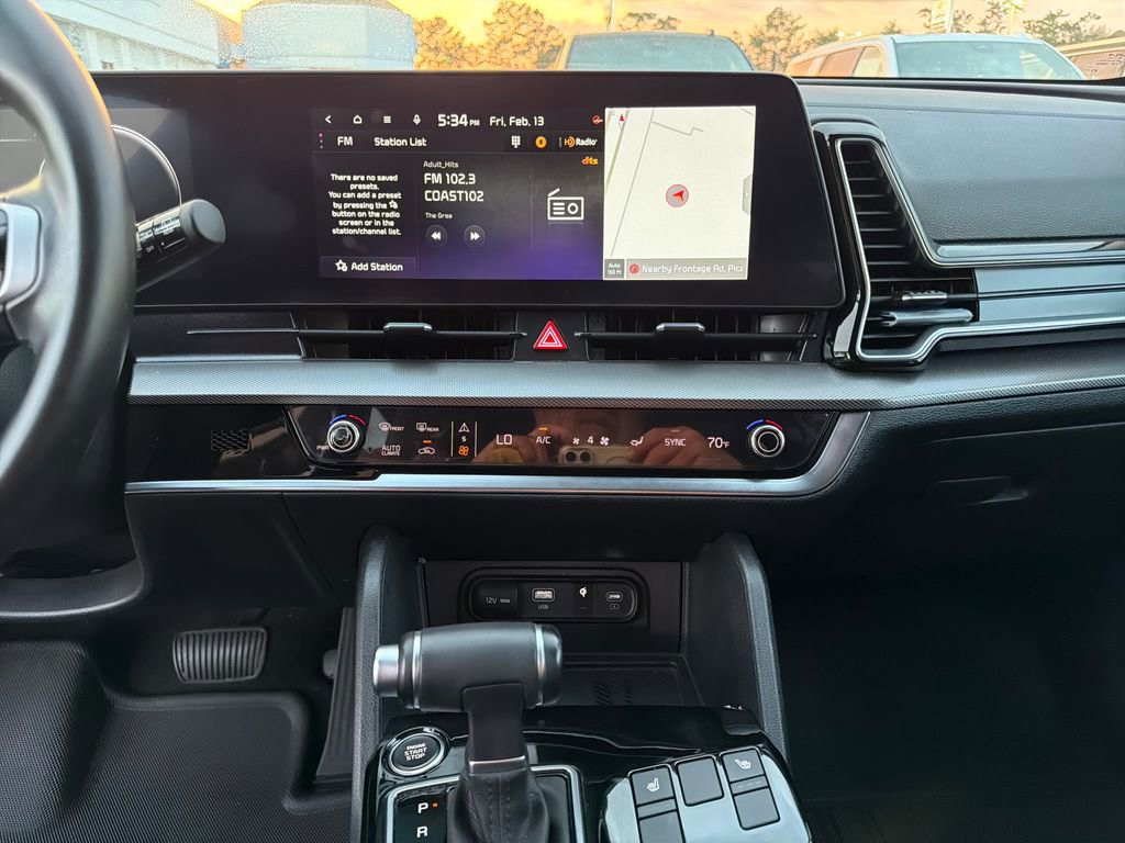 Used 2025 Kia Sportage SX image 22