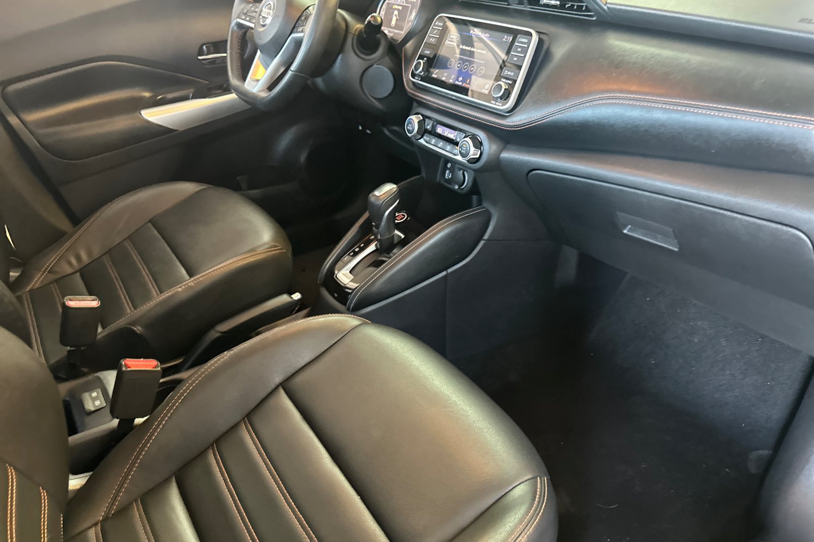 Used 2020 Nissan Kicks SR FWD image 16