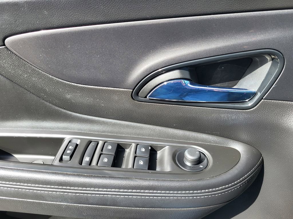 Used 2018 Buick Encore Preferred image 17