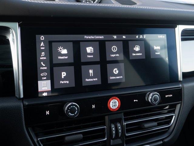 Certified 2025 Porsche Macan S image 25
