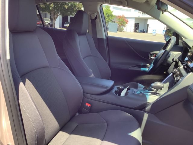 Used 2024 Toyota Venza LE AWD/4WD image 36