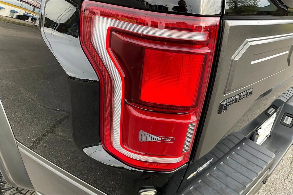 Used 2018 Ford F150 Raptor w/ Equipment Group 802A Luxury image 30