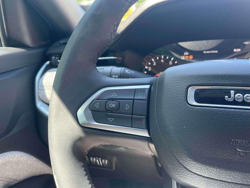 Used 2023 Jeep Compass Latitude AWD/4WD image 22