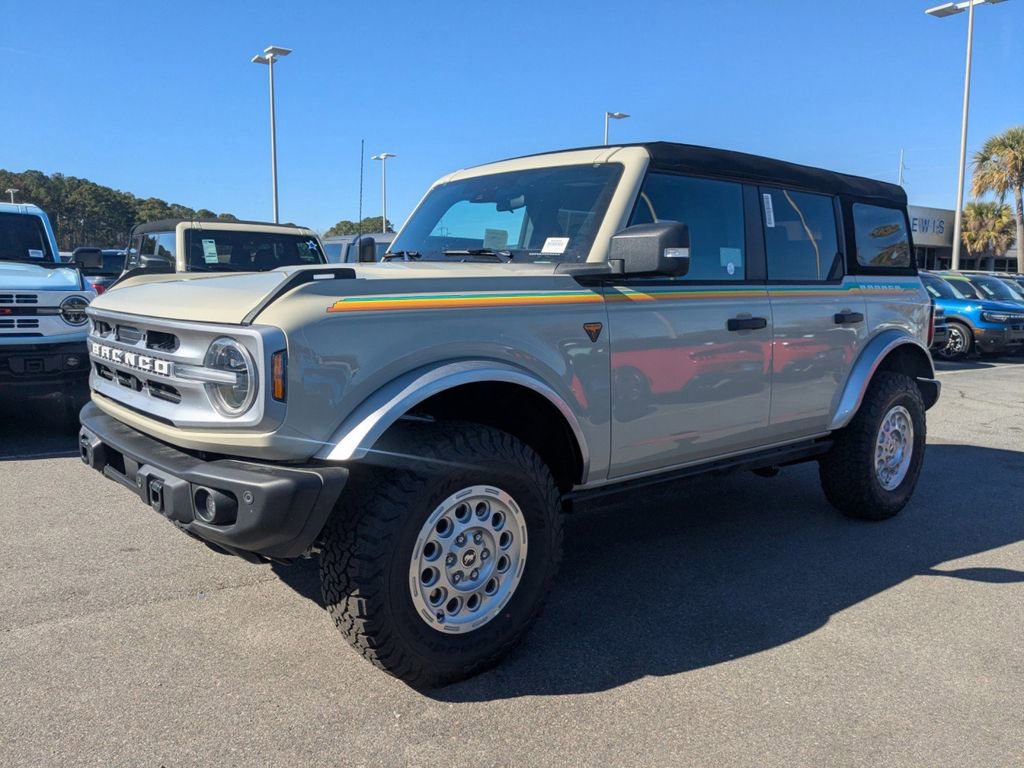 New 2025 Ford Bronco Badlands image 8