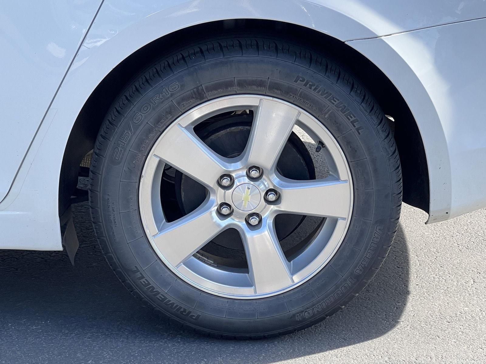 Used 2014 Chevrolet Cruze LT FWD image 14