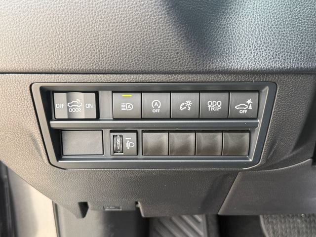 Used 2026 Toyota Tundra SR5 w/ SR5 Convenience Package AWD/4WD image 22