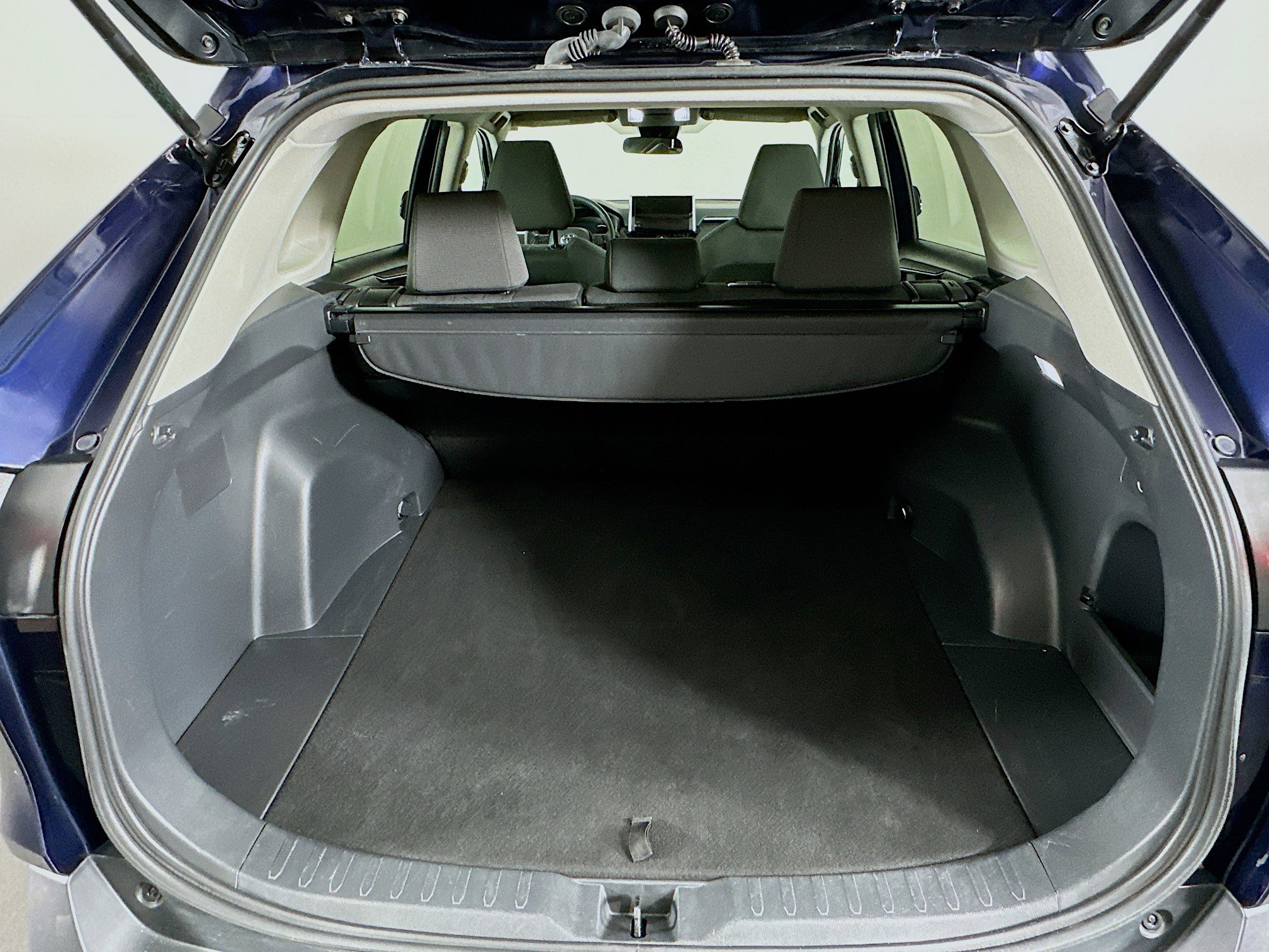 Used 2024 Toyota RAV4 XLE image 29