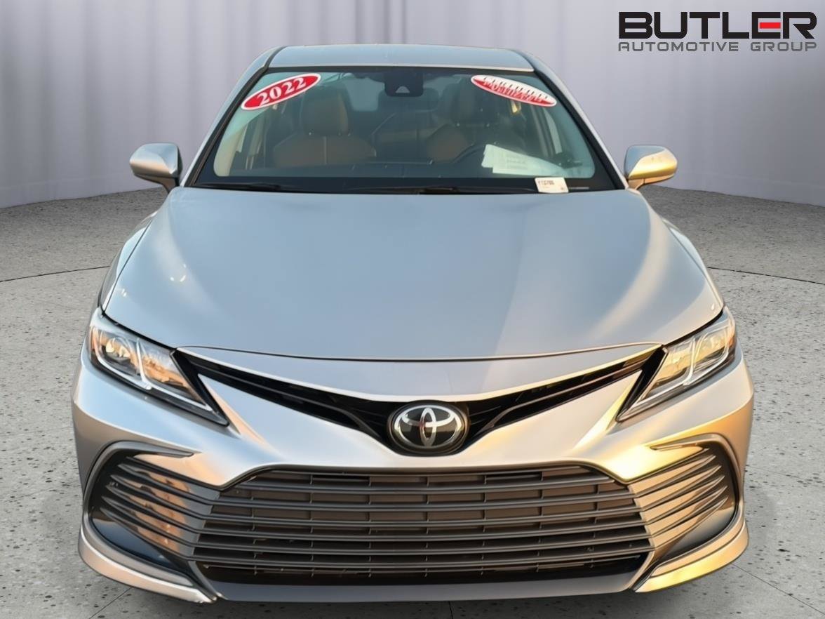Certified 2022 Toyota Camry LE FWD image 9