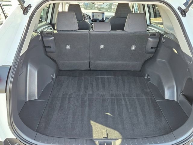 Used 2024 Toyota RAV4 LE AWD/4WD image 14