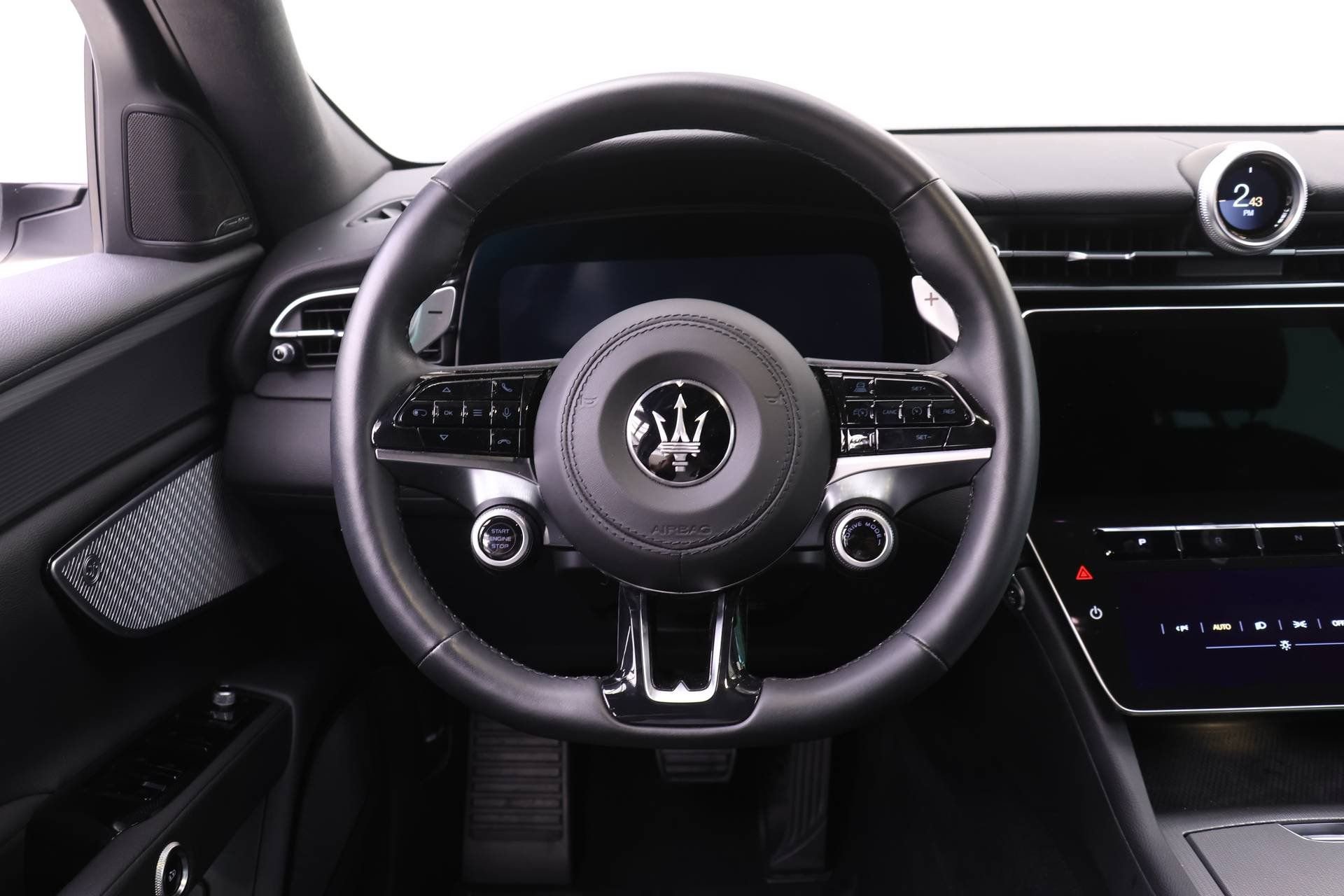 Used 2023 Maserati Grecale GT image 17