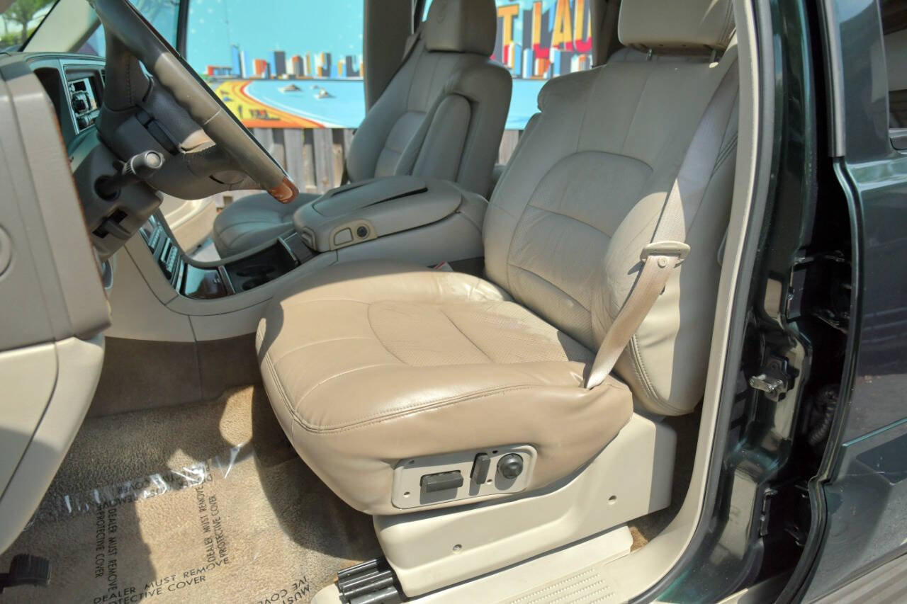 Used 2002 Cadillac Escalade AWD image 20