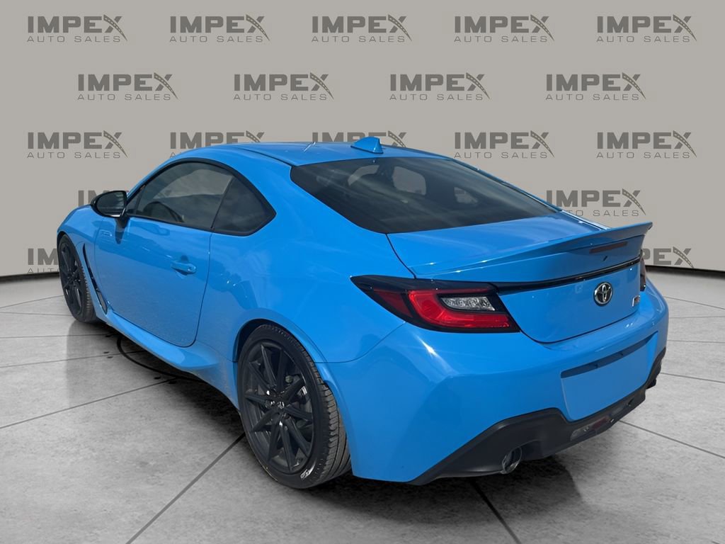 Used 2022 Toyota GR86 Premium image 3