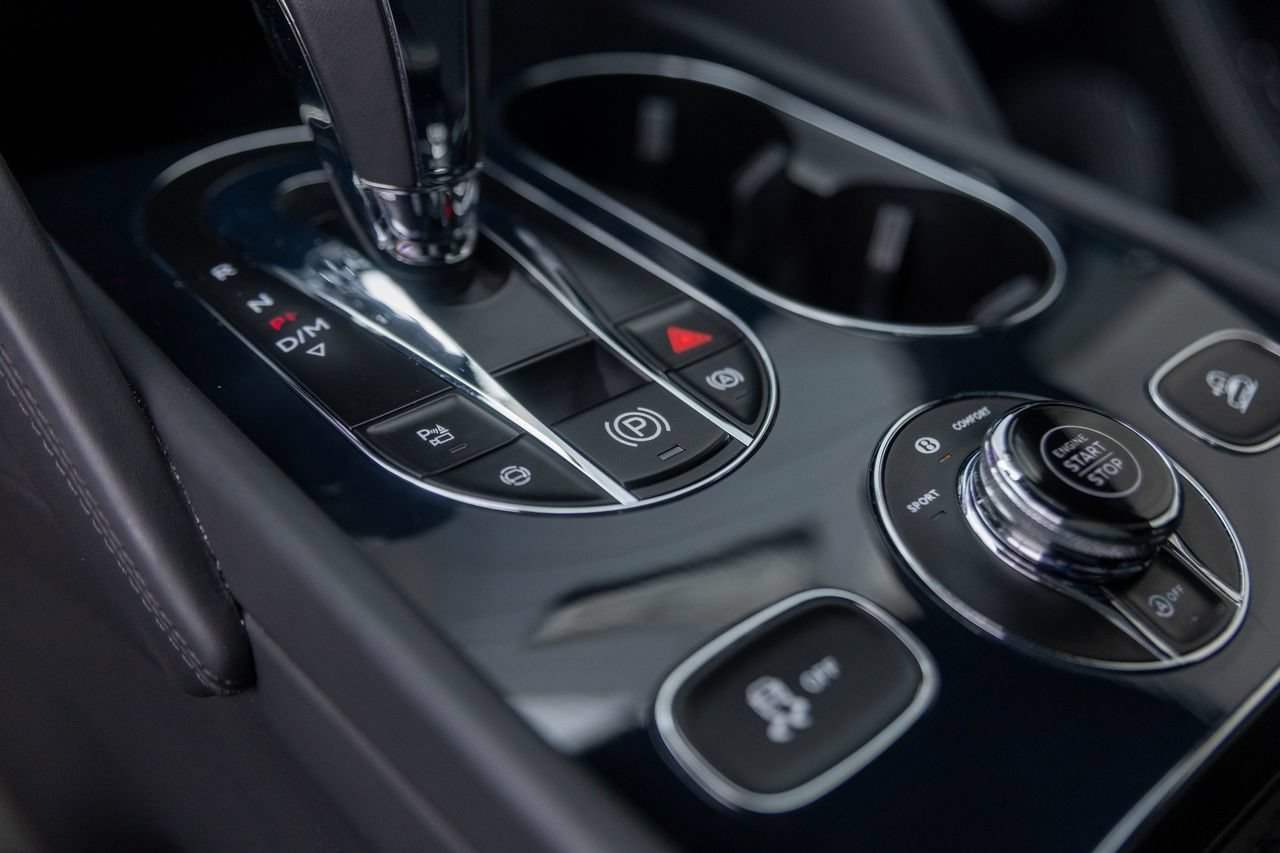 Certified 2024 Bentley Bentayga AWD/4WD image 41