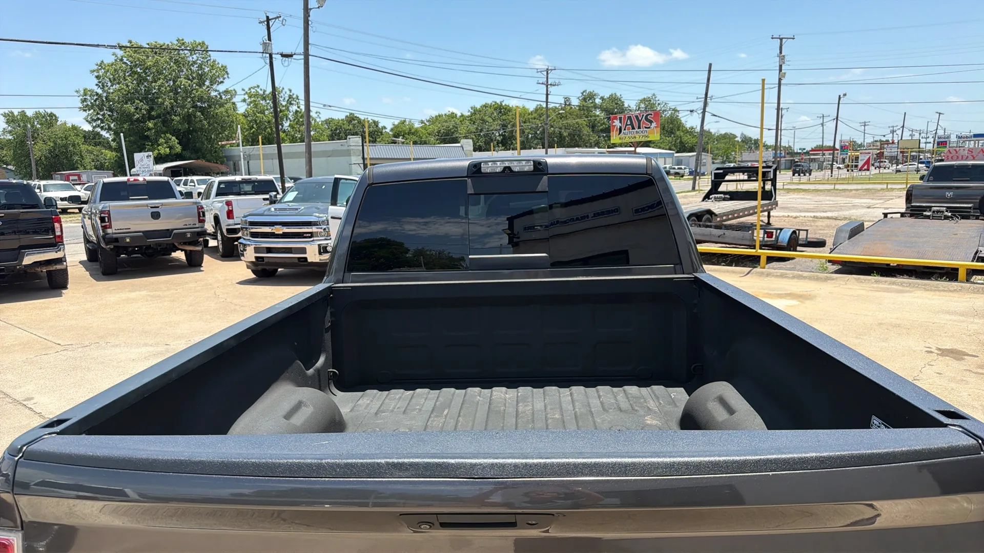 Used 2018 RAM 2500 Laramie w/ Off Road Package AWD/4WD image 7