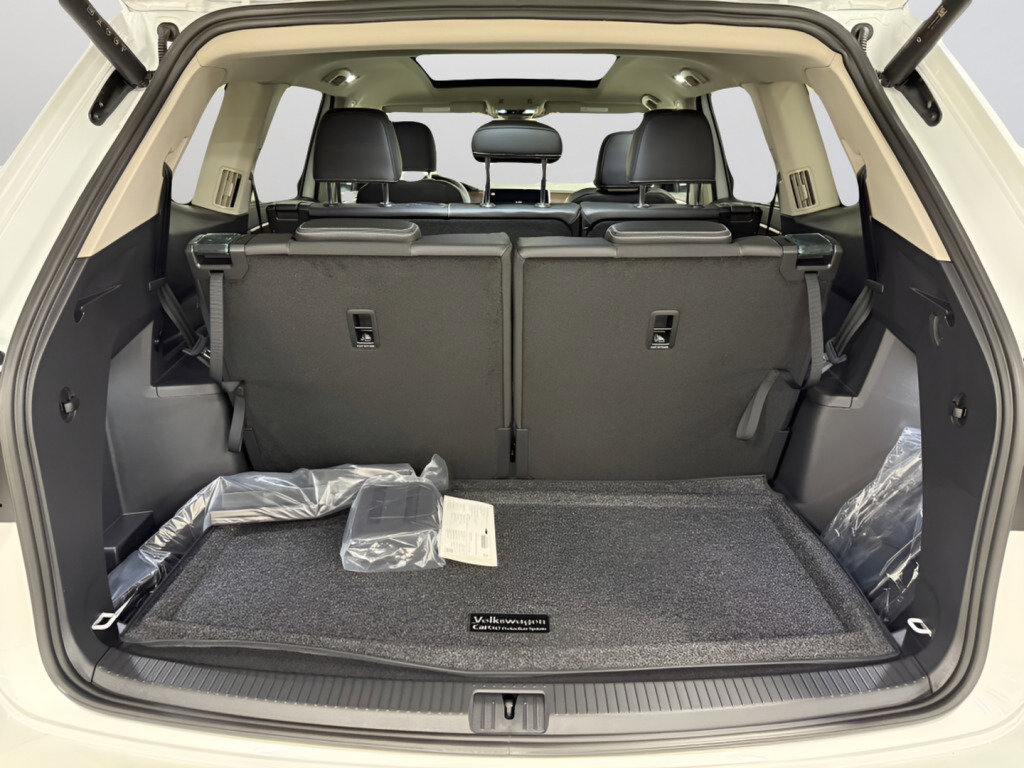 New 2026 Volkswagen Atlas SE image 9