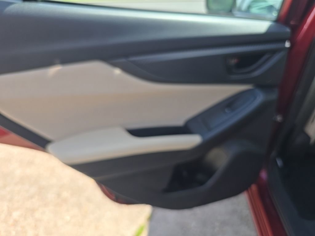 Used 2017 Subaru Impreza 2.0i Premium image 34